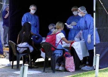 Coronavirus: Especialistas de Salud controlaron a vecinos repatriados de Brasil