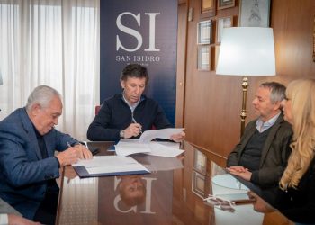 Capacitan a jovenes de escuelas secundarias