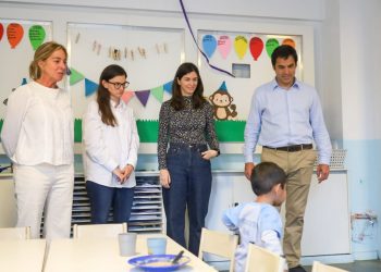 El intendente Lanús recibió a la secretaria de Niñez, Adolescencia y Familia del gobierno de Milei