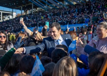 Más de 3.700 alumnos prometieron lealtad a la bandera en San Isidro